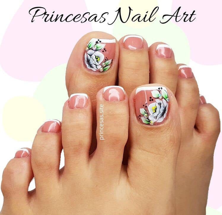 22 Nails Unas de Pies Decoradas Color salmon con flores