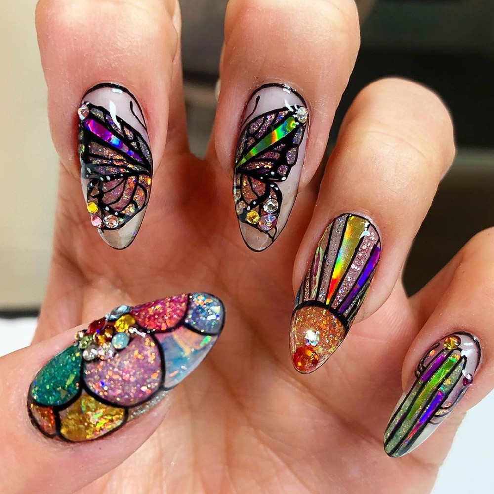 30 Majestic Glass-Stained Nail Art Designs To Make You A Queen - 193