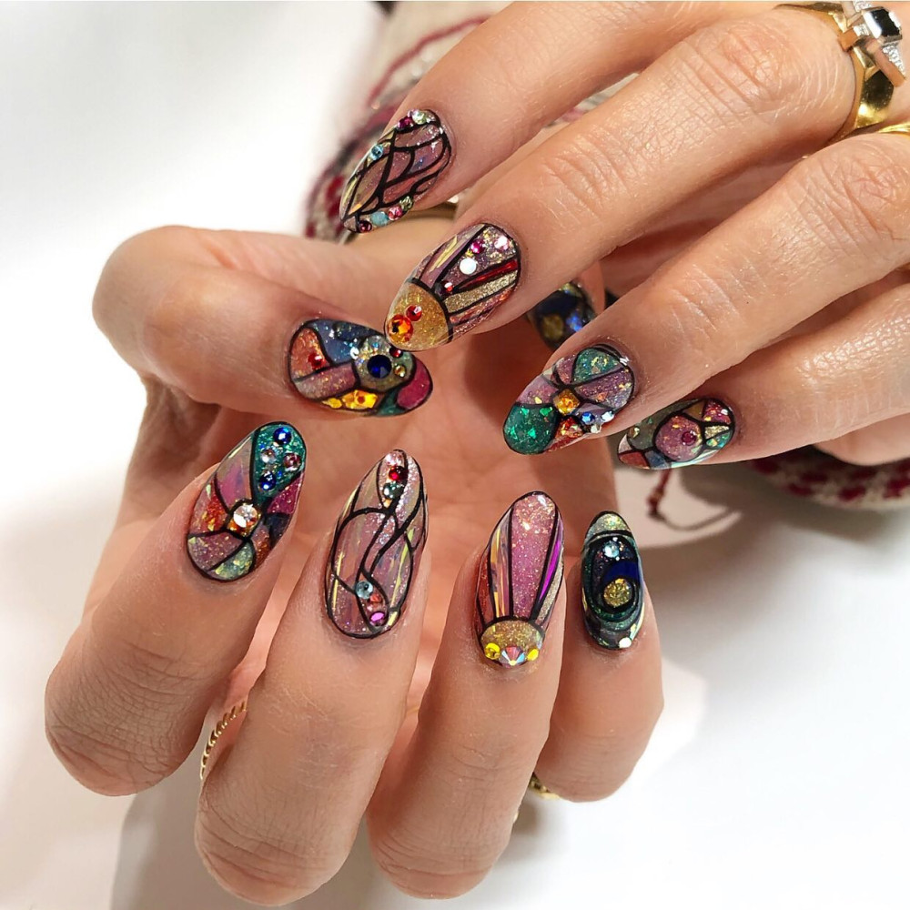 30 Majestic Glass-Stained Nail Art Designs To Make You A Queen - 217