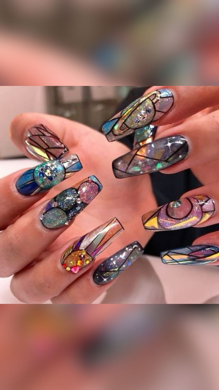 30 Majestic Glass-Stained Nail Art Designs To Make You A Queen - 251