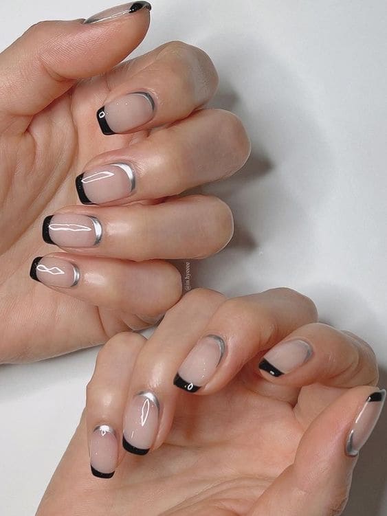 Korean black French tip nails: chrome cuticle