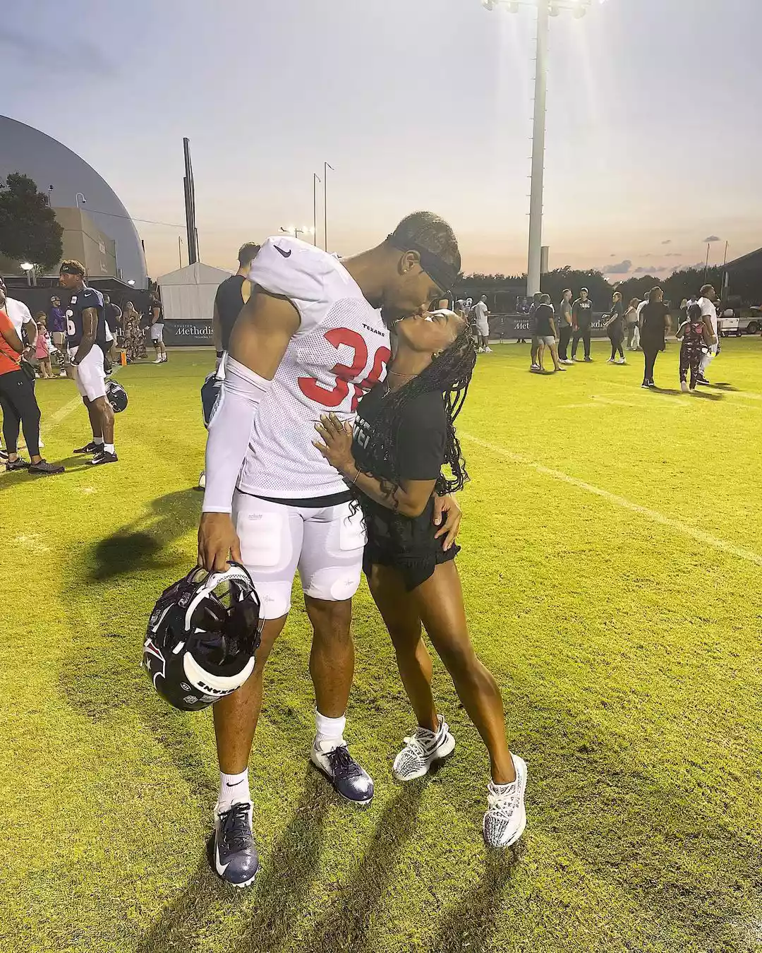 simone biles and jonathan owens