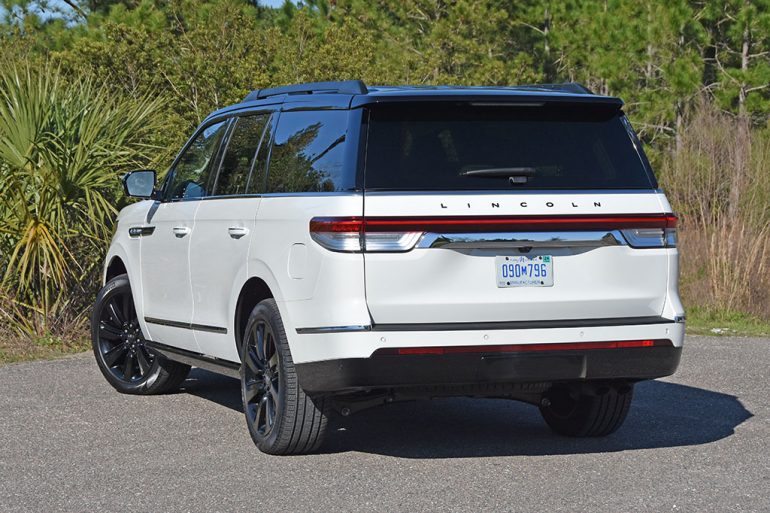 2022 lincoln navigator black label rear