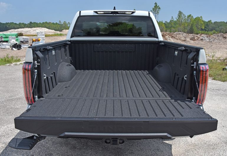 2022 toyota tundra capstone truck bed