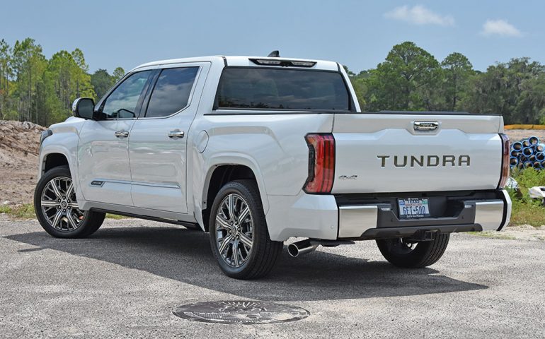 2022 toyota tundra capstone rear