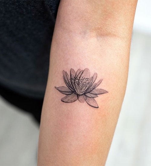 Feminine 3D Flower Tattoo Designs