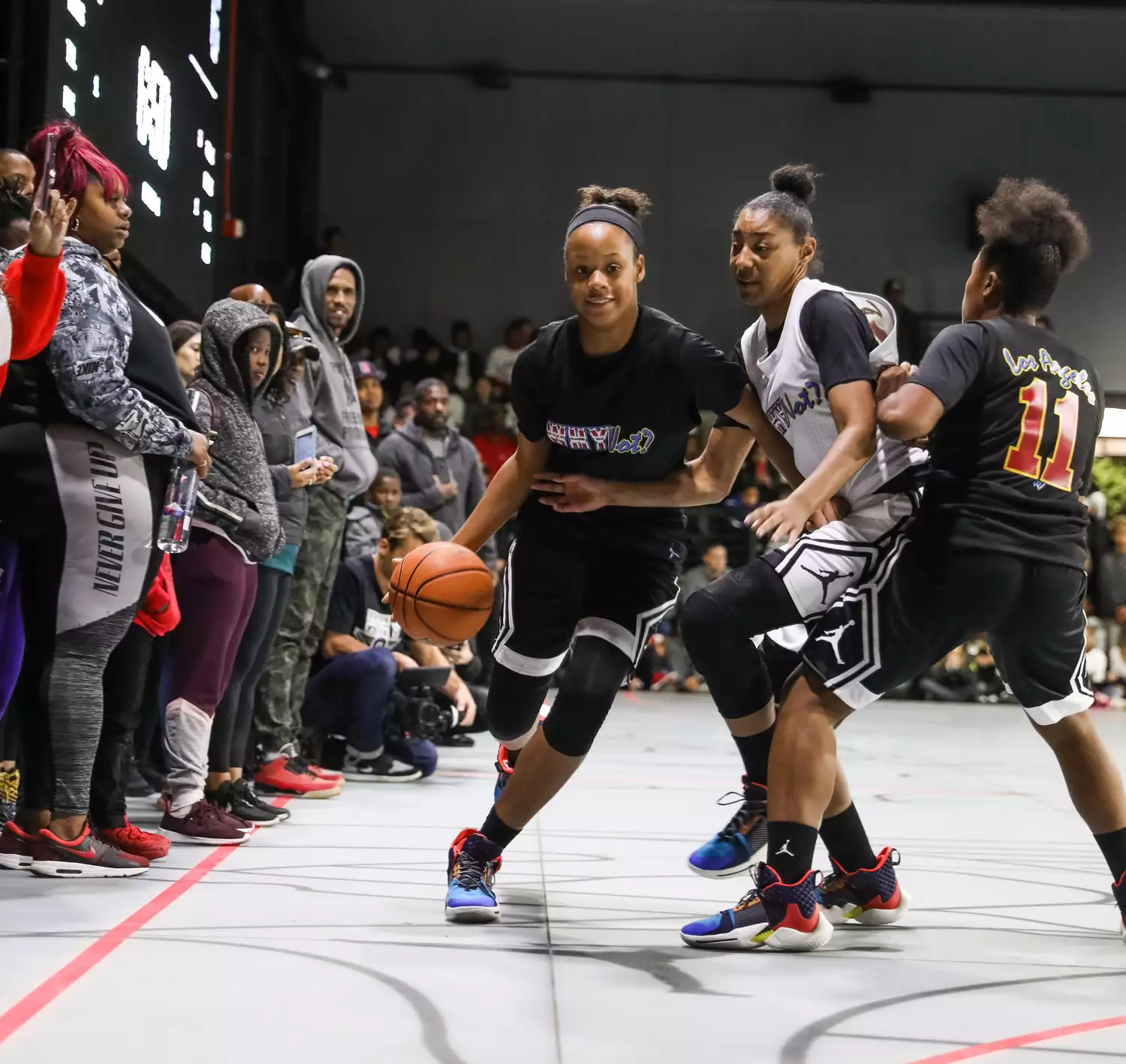 Me'Arah O'Neal, Shaq's youngest daughter, signs with Florida to play college basketball for Gators