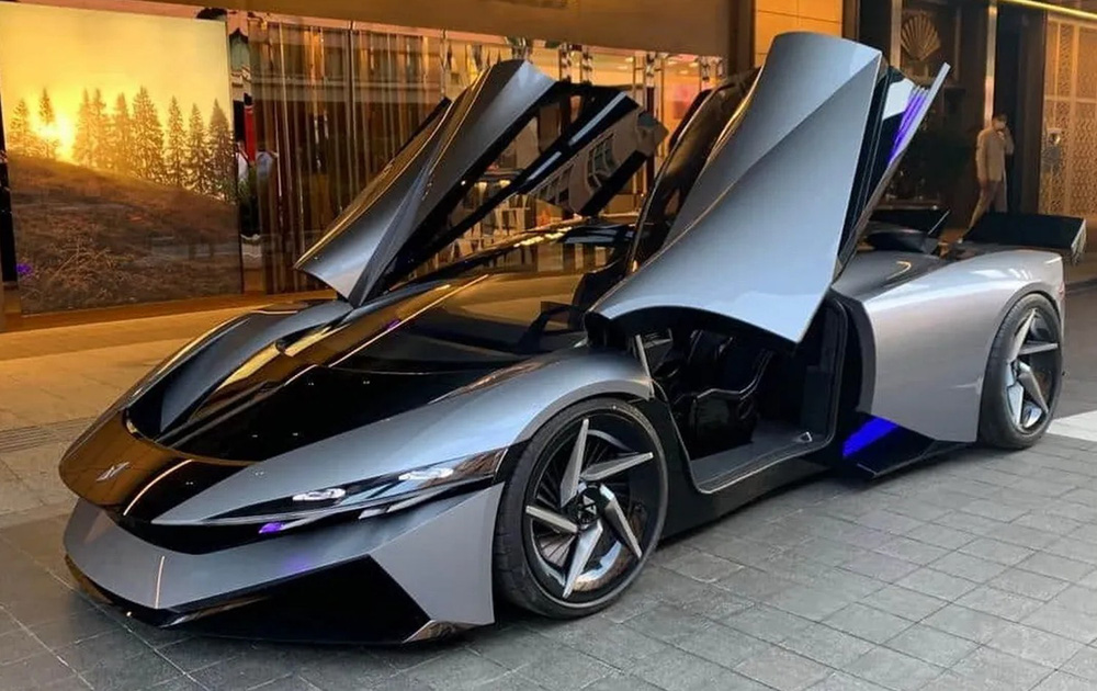 Keanu Reeves’ Car Company Unveils the Stunning Farnova Othello Supercar, Leaving Lamborghini and Ferrari Awestruck at CES 2023