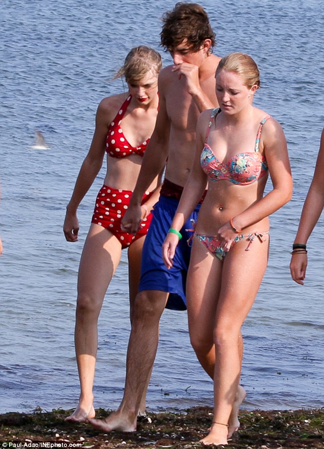 Taylor Swift – Bikini photos-05 – GotCeleb