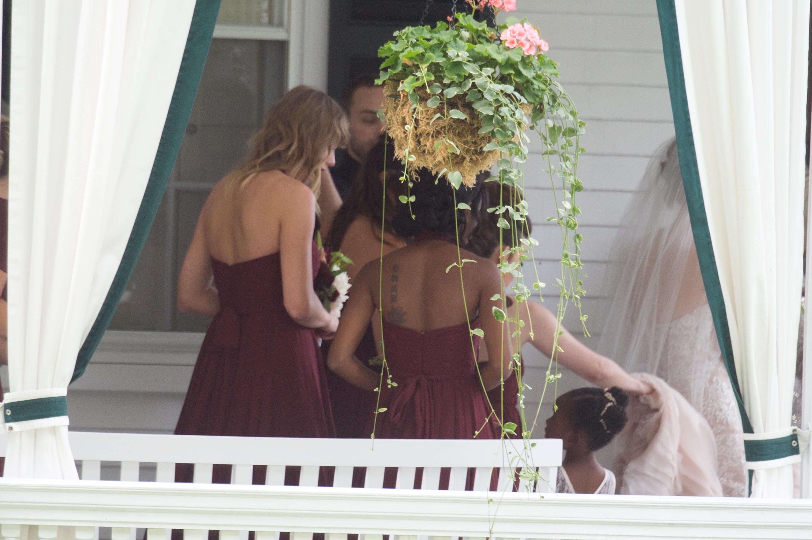 Taylor and the bridal party made their way into the church