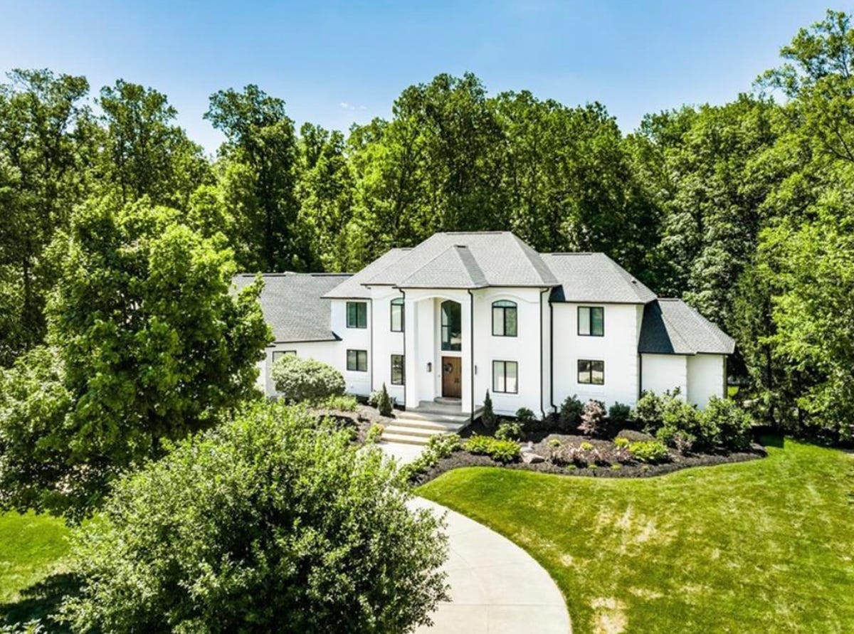See inside ex-Pacer Justin Holiday's newly sold $2.3M Fishers mansion
