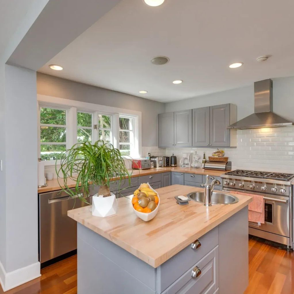 Kitchen in Goran Dragić's Miami Home