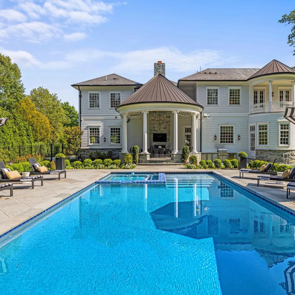 Pool of Kentavious Caldwell-Pope’s Potomac Home