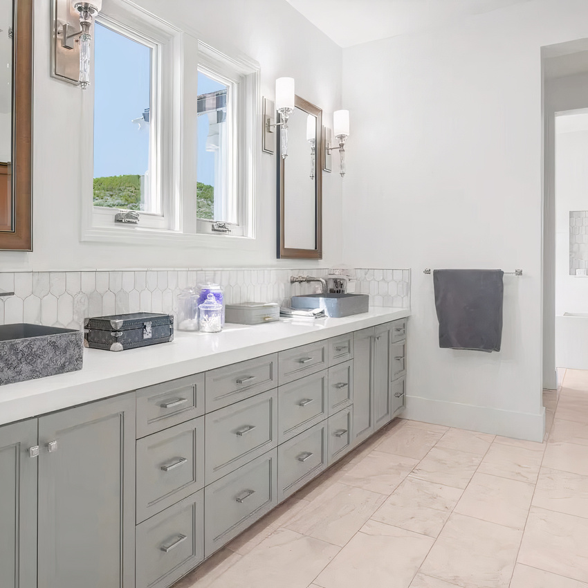 Bathroom of Spencer Dinwiddie’s Calabasas Home