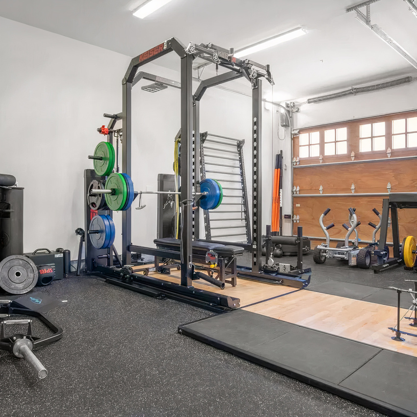 Home gym of Spencer Dinwiddie’s Calabasas Home