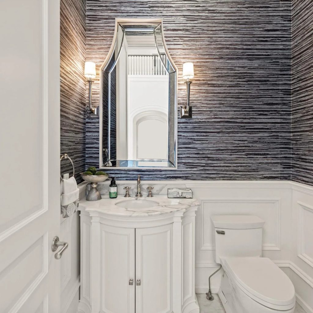 Bathroom in Kentavious Caldwell-Pope’s Potomac Home