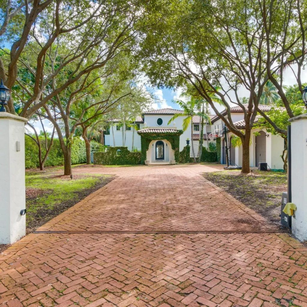 Driveway of Goran Dragić's Miami Home