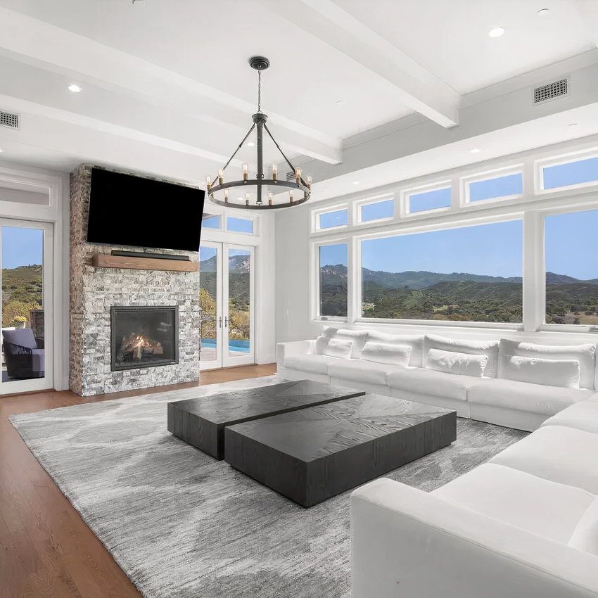 Living room of Spencer Dinwiddie’s Calabasas Home