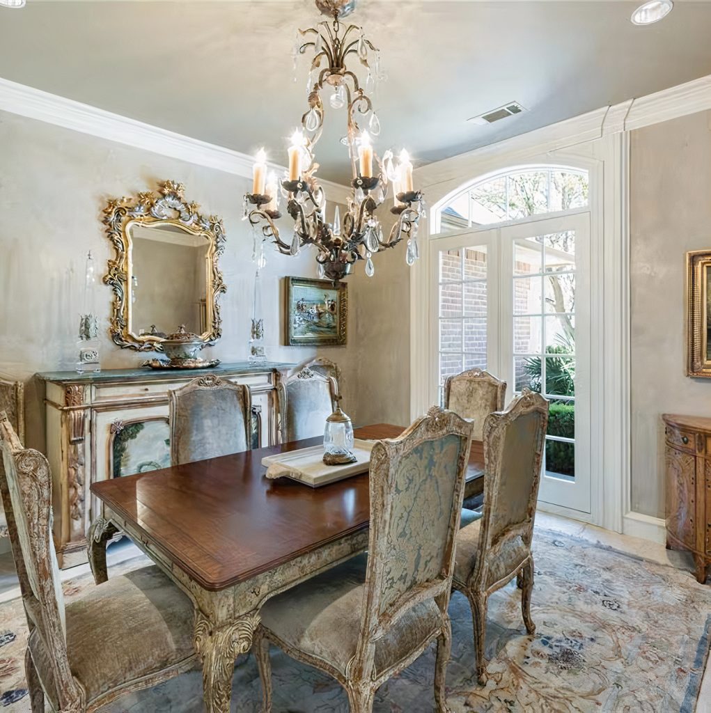 Dining Room in Shaquille O'Neal's Texas Home