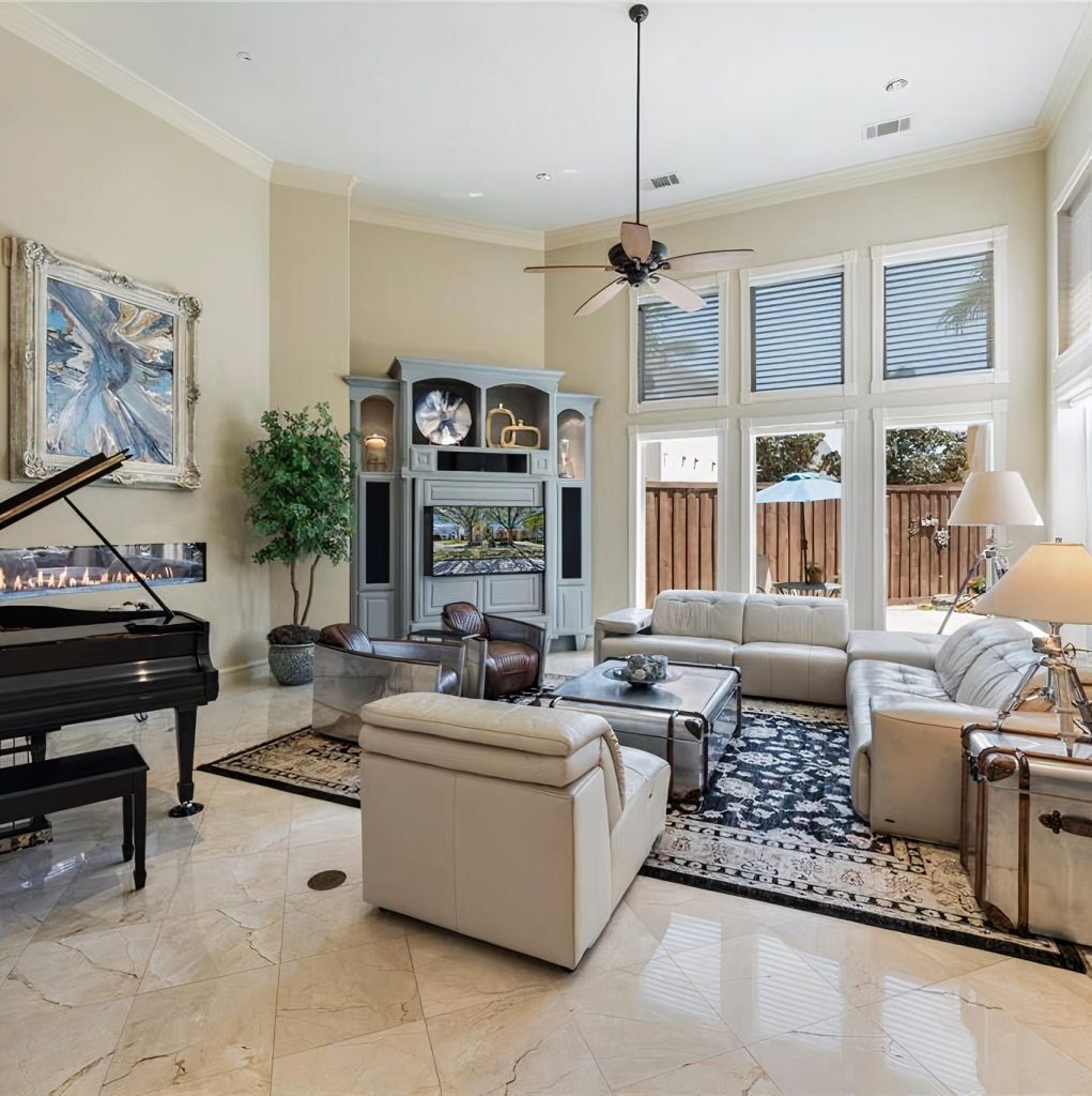 Living Area in Shaquille O'Neal's Texas Home