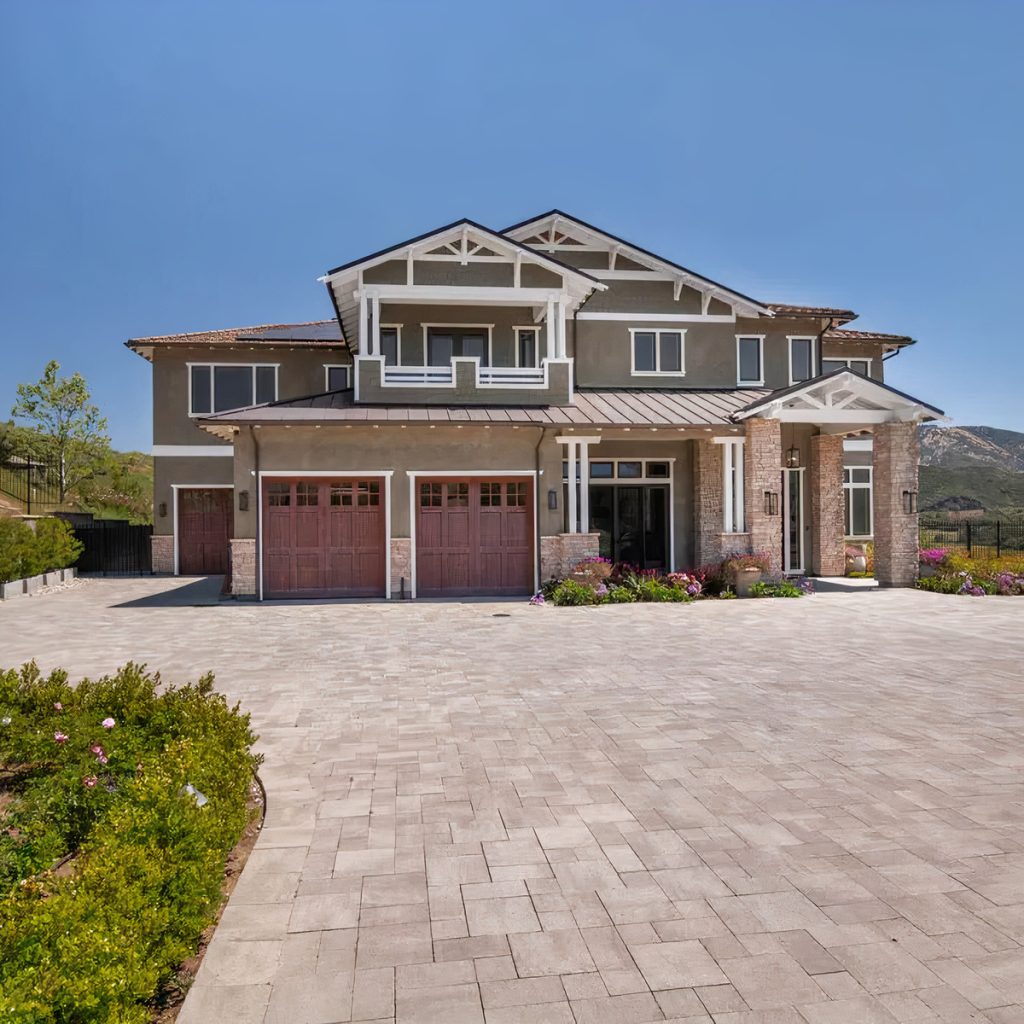 Front of Spencer Dinwiddie’s Calabasas Home