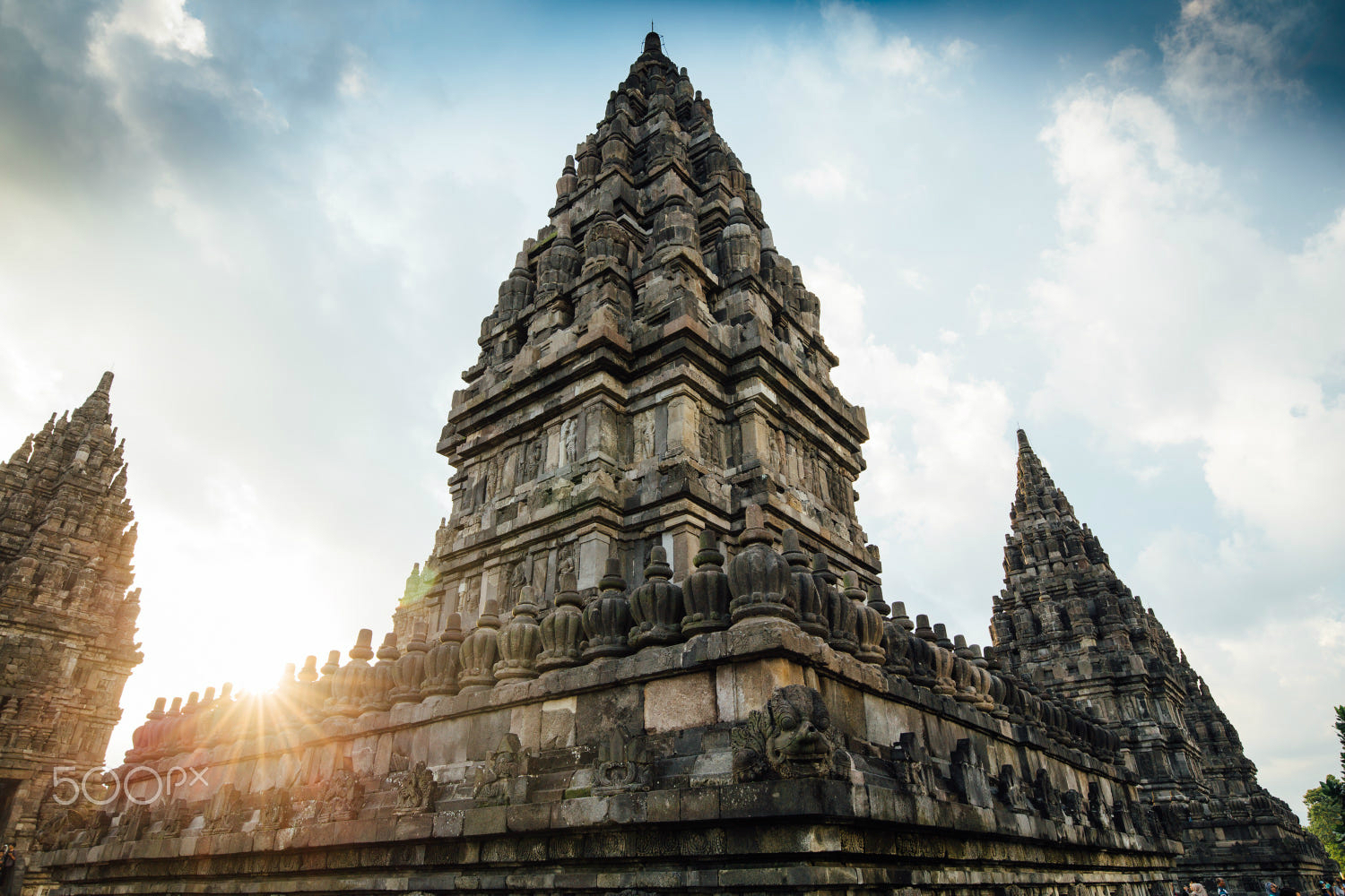 Đến thăm đền thờ Hindu Prambanan của đất nước vạn đảo Indonesia