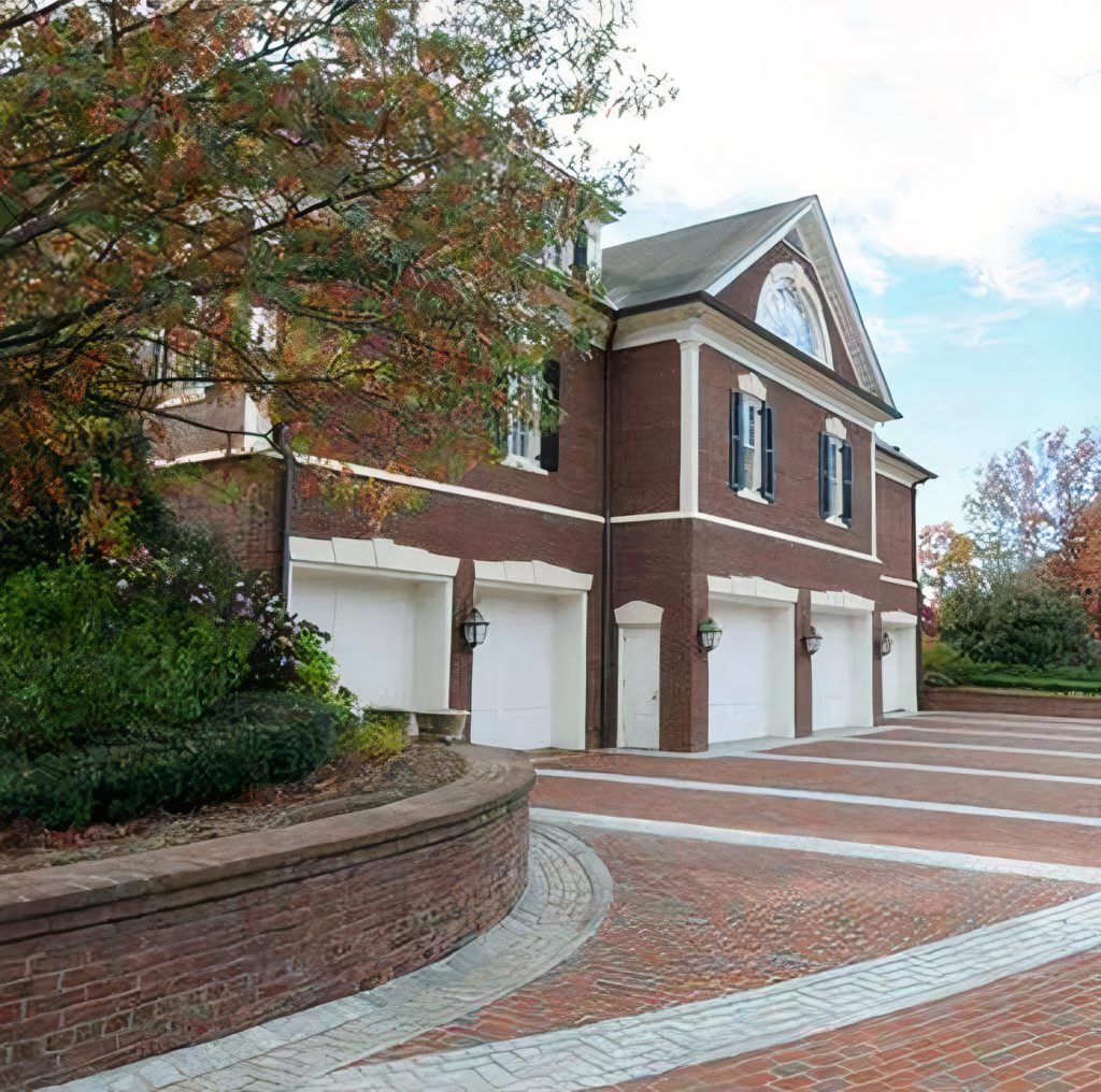 Rear of Dwight Howard's GA Home