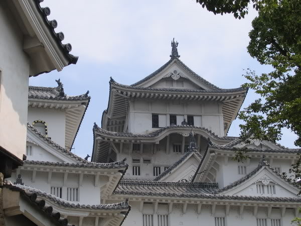 "white crane-castle-Japan-4"