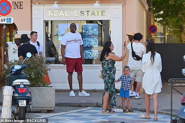 Not everyone in Saint-Tropez realized they were standing next to a Basketball Hall of Famer