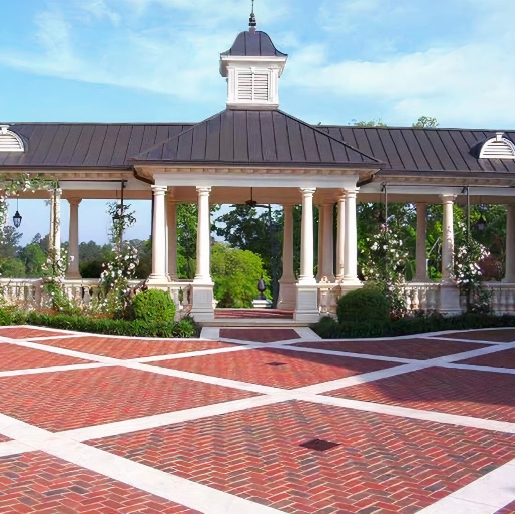 Pathway in Dwight Howard's GA Home