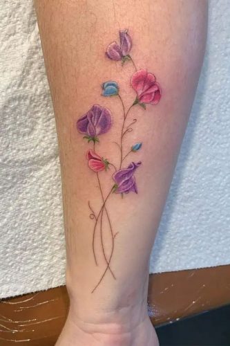 23 Vibrant Color Flower Tattoo Ideas