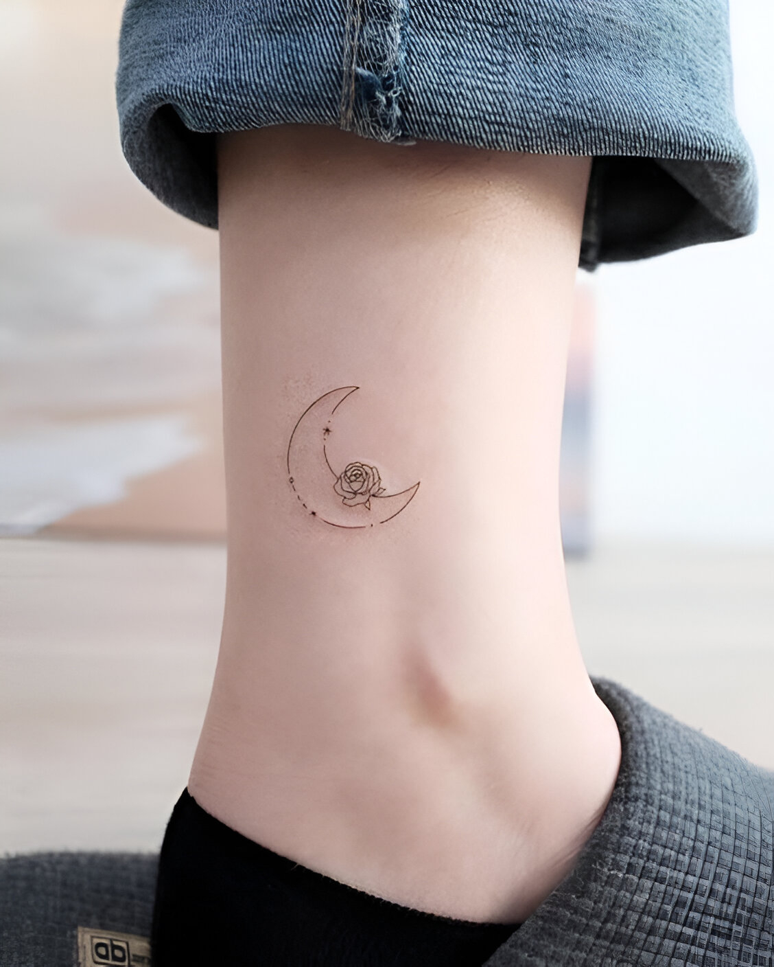 Beautiful Ankle Tattoo Designs to Elevate Your Charm