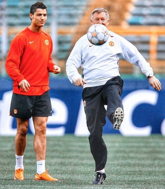 TCR. on X: "📸 Sir Alex Ferguson and Cristiano Ronaldo in training before a Champions league game. https://t.co/R9VodnLYw7" / X