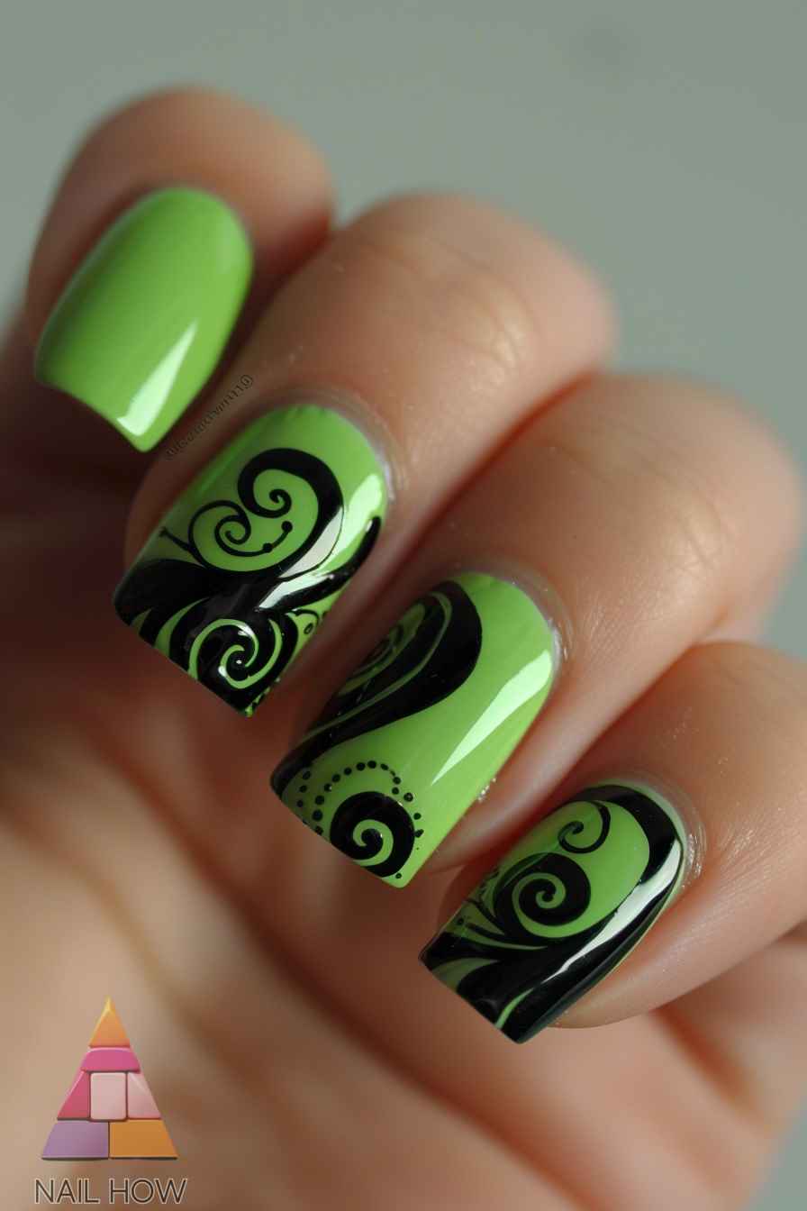 green nail design 11 https://nailhow.com/green-nail-designs/