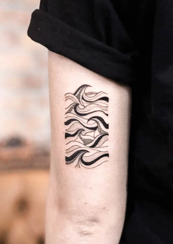 Abstract wave pattern tattoo by @krisontwerpt