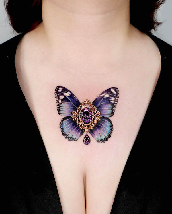 Stunning butterfly jewelry tattoo by @tattooist_siia