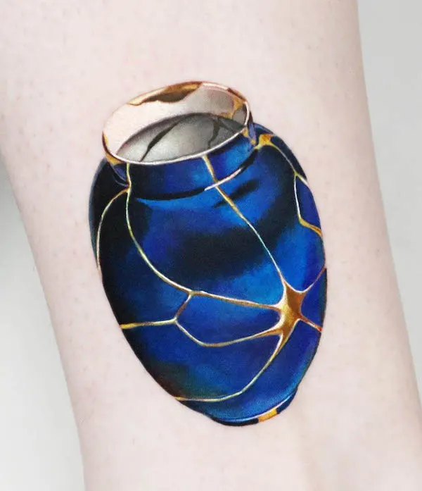 Stunning kintsugi tattoo by @jooa_tattoo